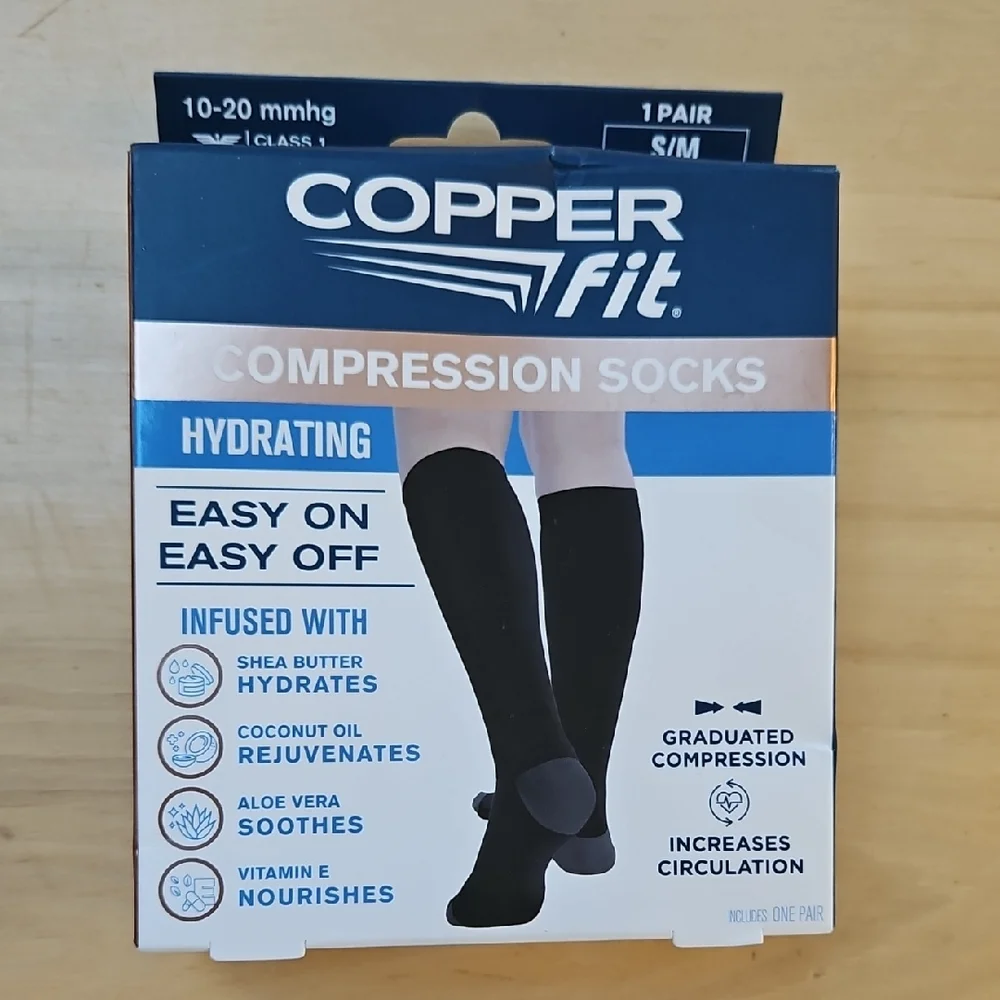 Copper Fit Hydrating Easy On NWT Compression Socks S/M